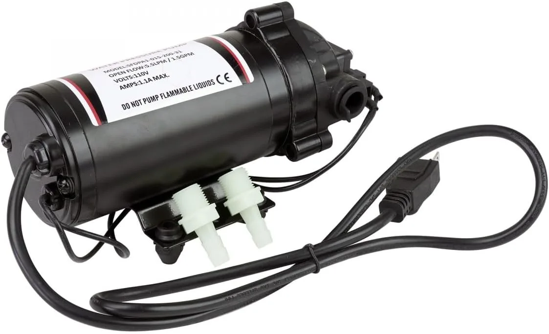 SEAFLO 31 Series Fresh Water Pump — 1.5 GPM, 200 PSI, 110V — main view